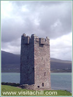 La tour du château de Granuaille à Kildavnet, île d'Achill